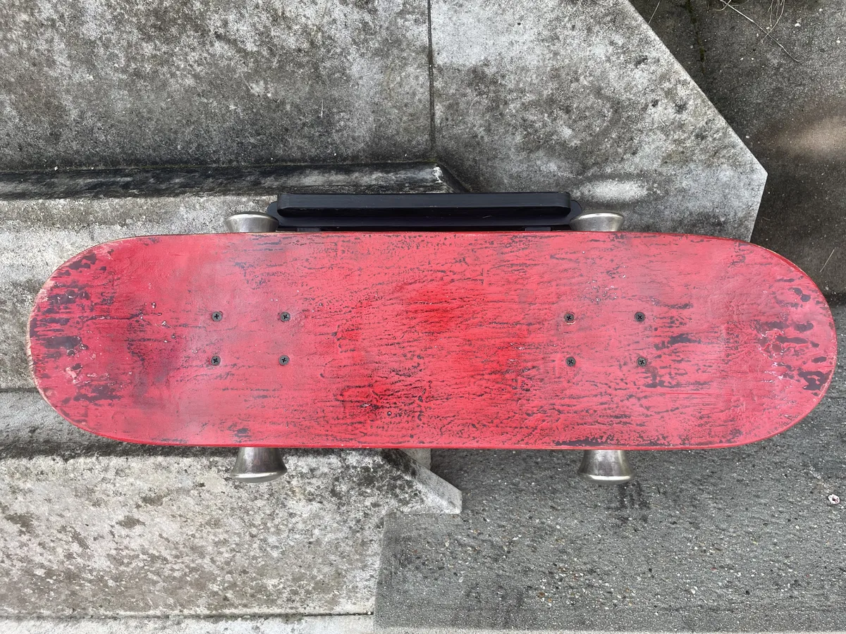 Txik Txak, dos de la planche